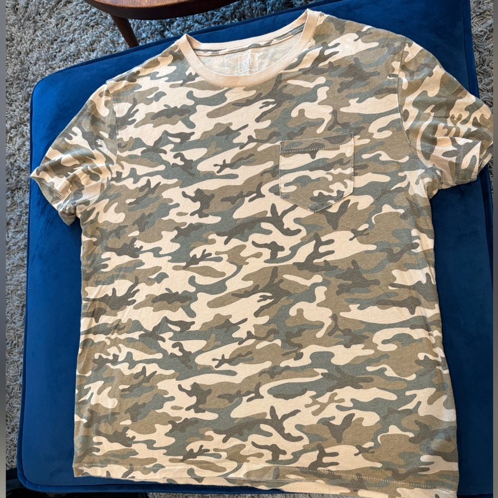 Vintage Gap desert camouflage T-Shirt, size medium, good condition